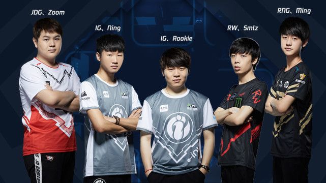 在对阵新加 在对阵新加