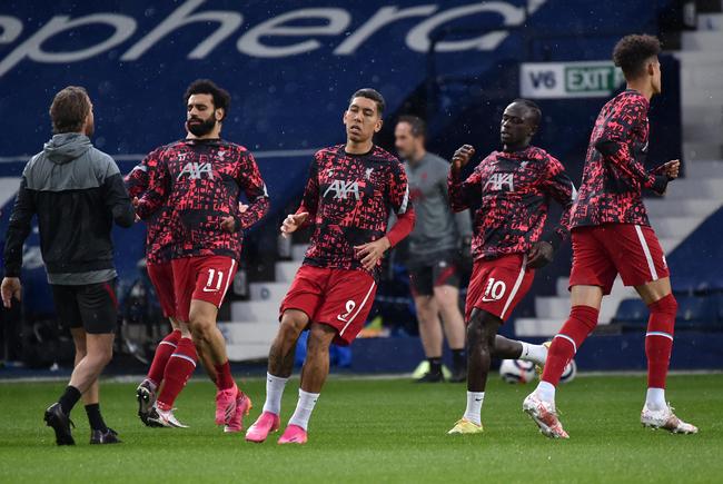 建阵容中打 建阵容中打