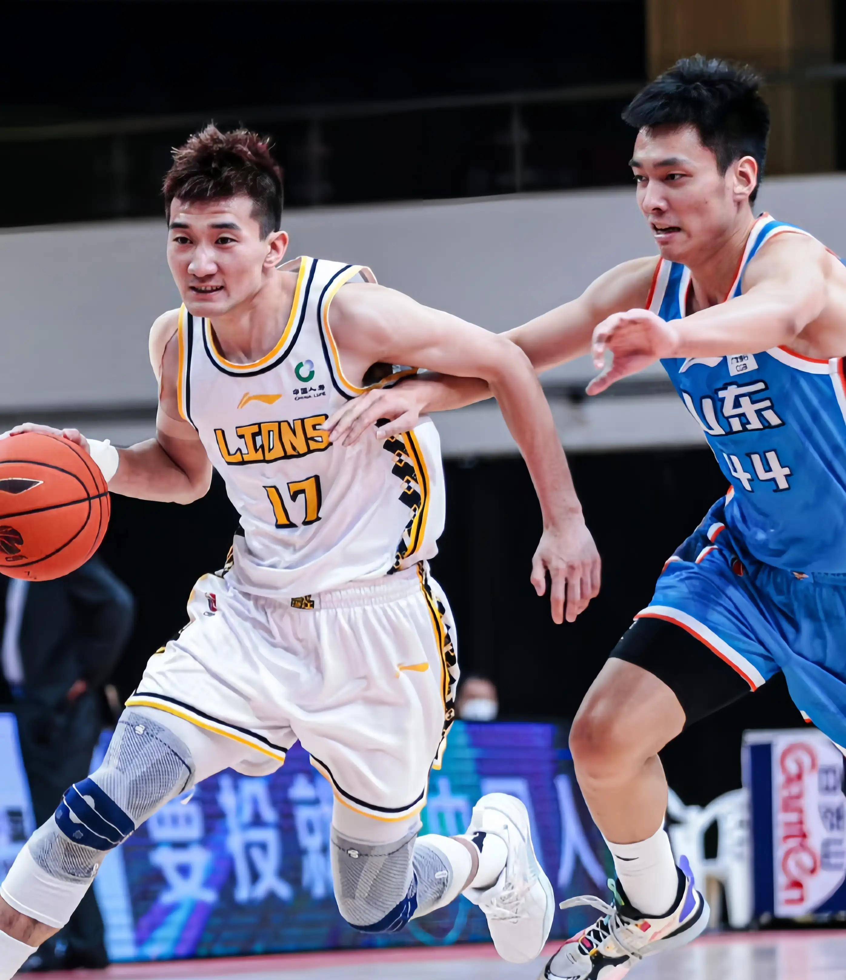 开场不久 开场不久